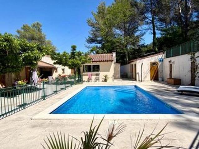 Villa vente à Aix-en-Provence, Simiane-collongue