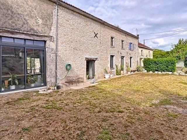 Maison vente à Puyréaux, Charente