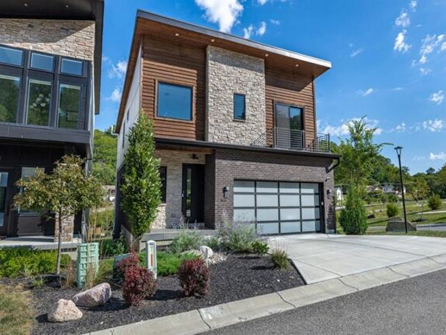 House for sale in Bellevue, Kentucky