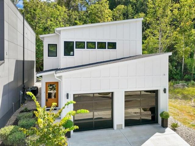 House for sale in Bellevue, Kentucky