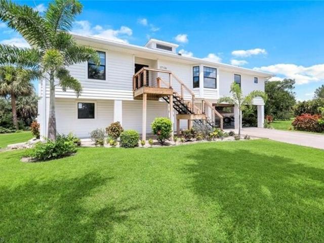 House for sale in Bonita Springs