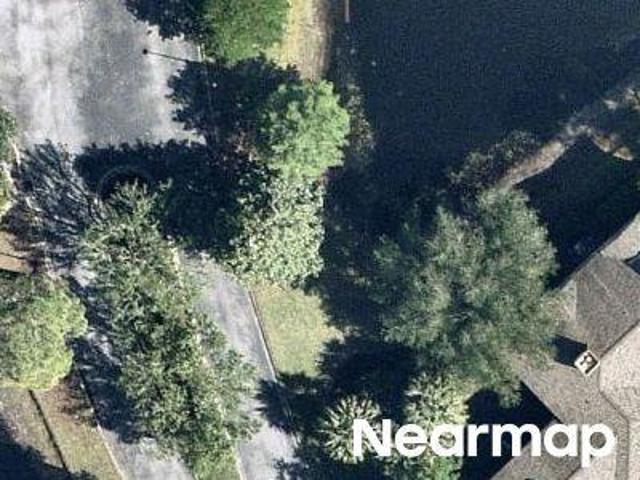 Condo for sale in Lakecrest Condominiums, Jacksonville