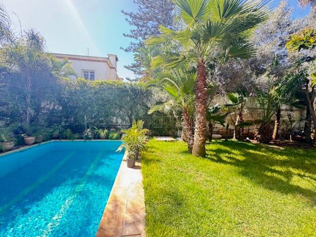Villa vente à Anfa, Gharb-Chrarda-Beni Hssen