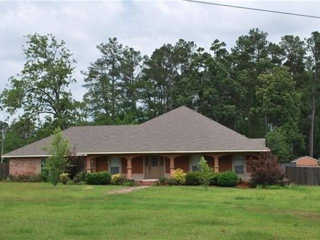 House for sale in Lecompte