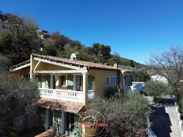 Villa vente à Grasse, Gattières