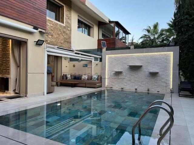 Villa vente à Bouskoura, Gharb-Chrarda-Beni Hssen