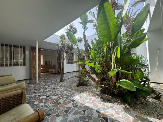 Villa vente à Anfa, Gharb-Chrarda-Beni Hssen