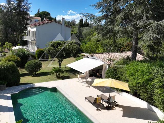 Villa vente à Grasse, La Roquette-sur-siagne
