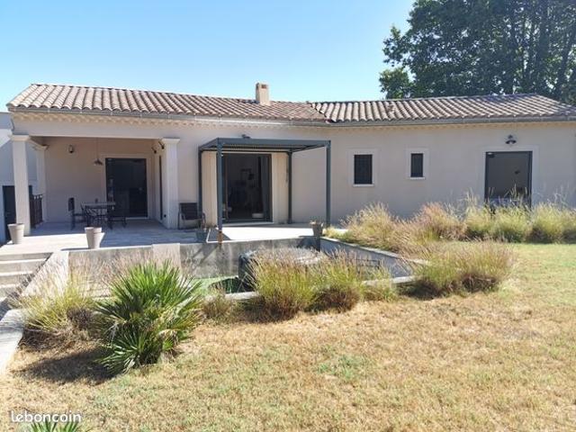 Maison vente à Nîmes, Saze
