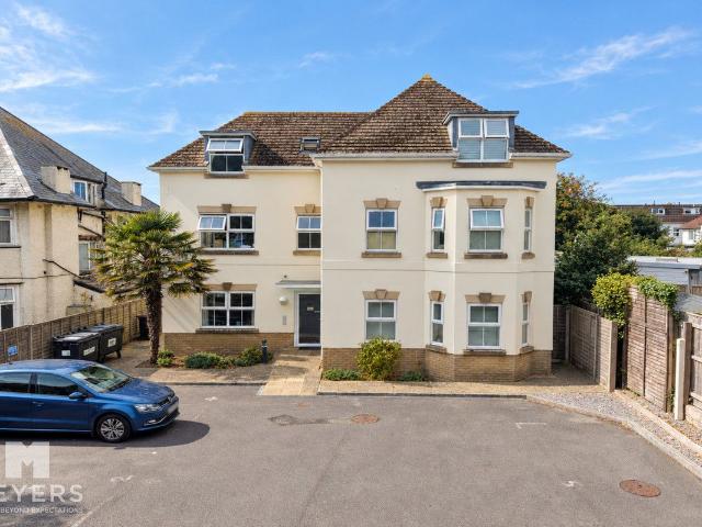 Apartment for rent in Wick, Bournemouth