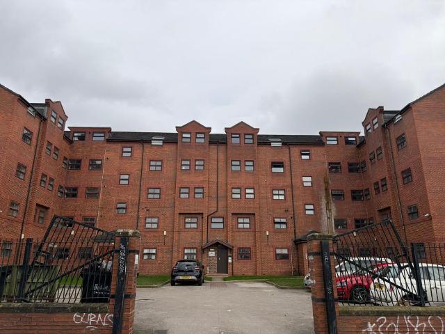 Apartment for rent in Hyde Park, West Yorkshire