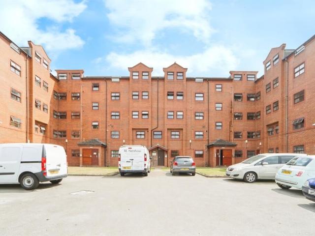 Apartment for rent in Hyde Park, West Yorkshire
