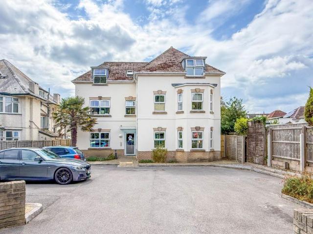 Apartment for rent in Wick, Bournemouth
