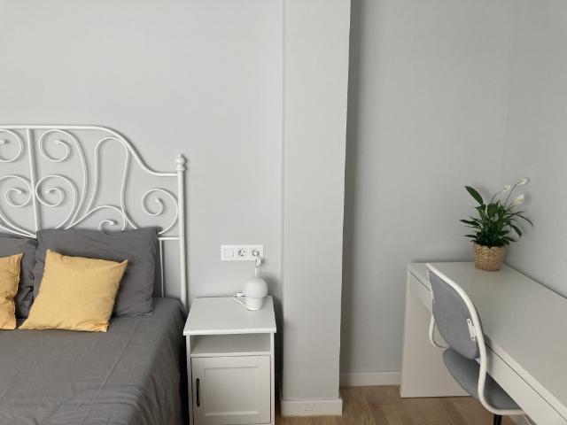 Habitación en alquiler en Mercat, l'Alacantí