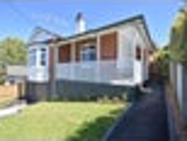 House for rent in Otakou