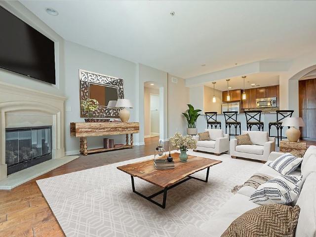 Apartment for rent in Canoga Park, California