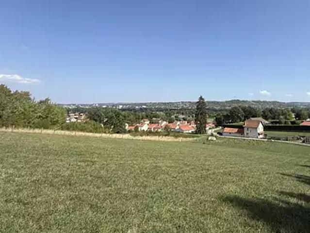 Terrain vente à Bellerive-sur-Allier, Allier
