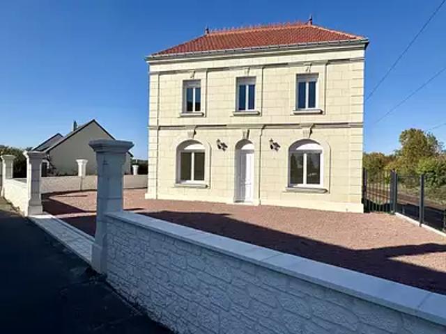 Maison vente à Saumur, Brézé