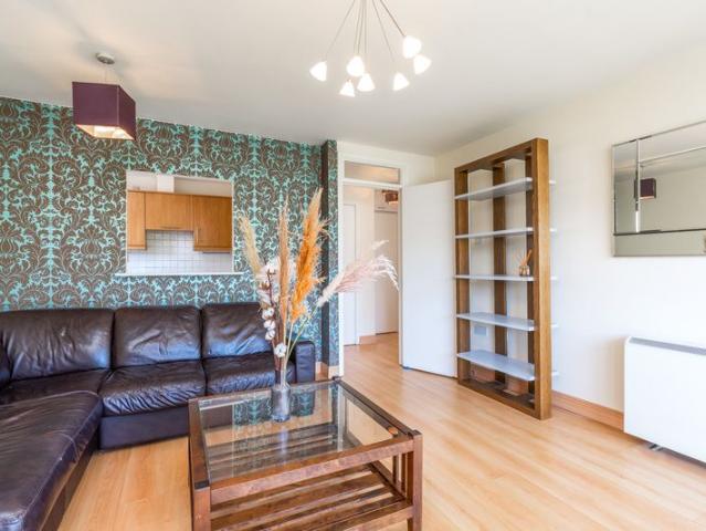 Apartment to rent in Bluebell, North Tipperary