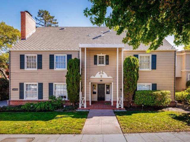 House for sale in Burlingame, San Mateo County
