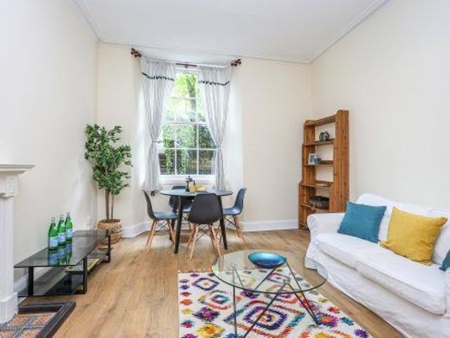 Apartment for rent in Broughton, Scotland