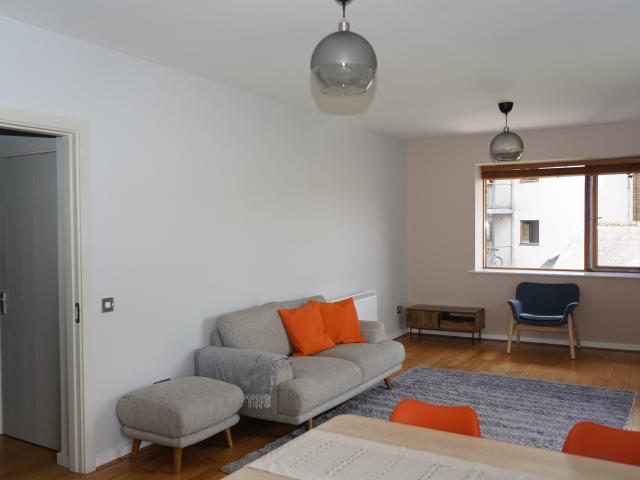 Apartment to rent in Bluebell, North Tipperary