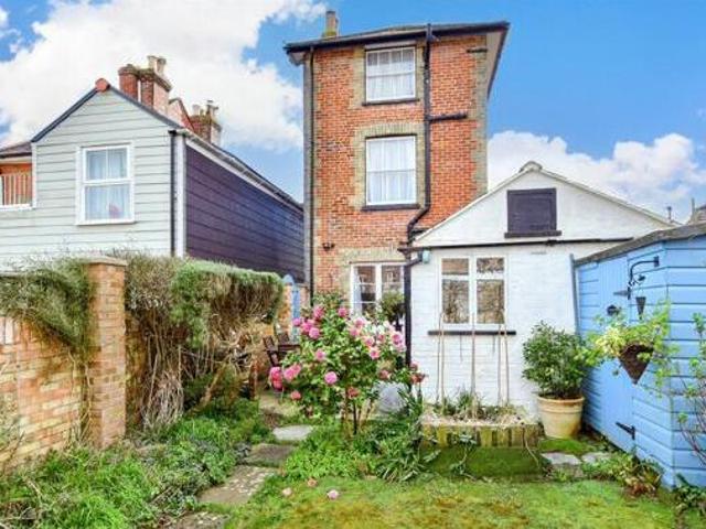House for sale in Cowes, Isle of Wight