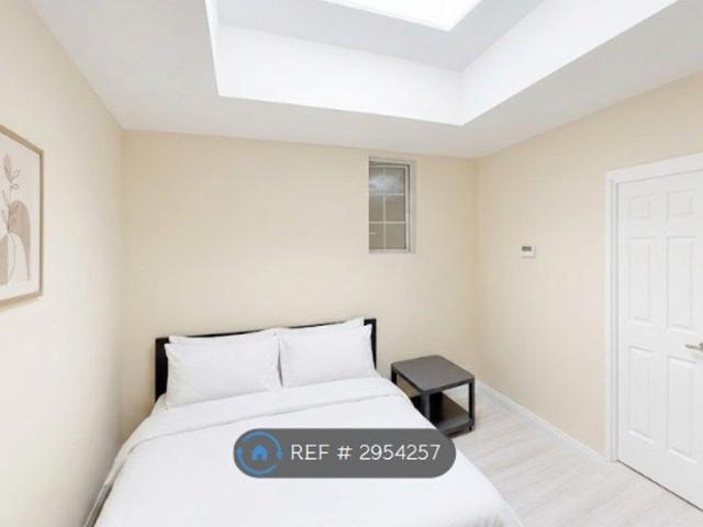 Room for rent in Balham, Greater London