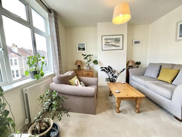 Apartment for rent in St George, Bristol