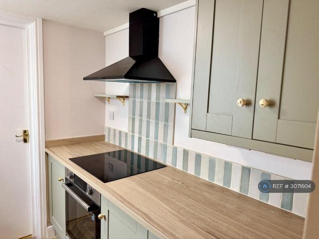 Apartment for rent in Foord, Folkestone and Hythe
