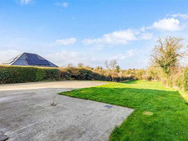 Detached House for sale in Navan, North Tipperary