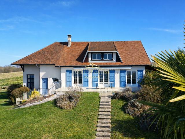 Maison vente à Chambéry, Saint-genix-sur-guiers