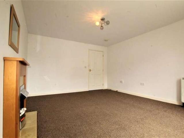 Apartment for rent in Flower Estate, Firth Park