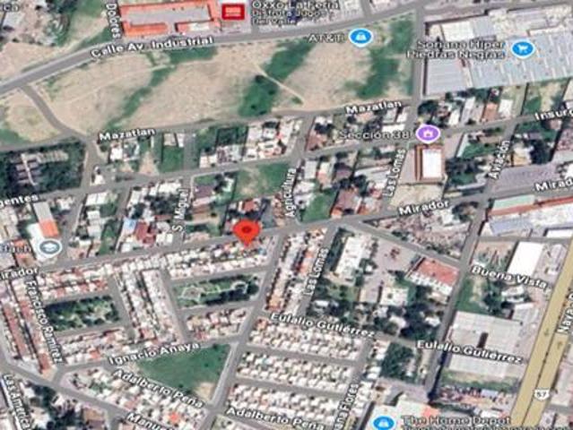 BELLÍSIMA CASA A SÓLO 5 MIN. DE PLAZA COMERCIAL VISTA HERMOSA