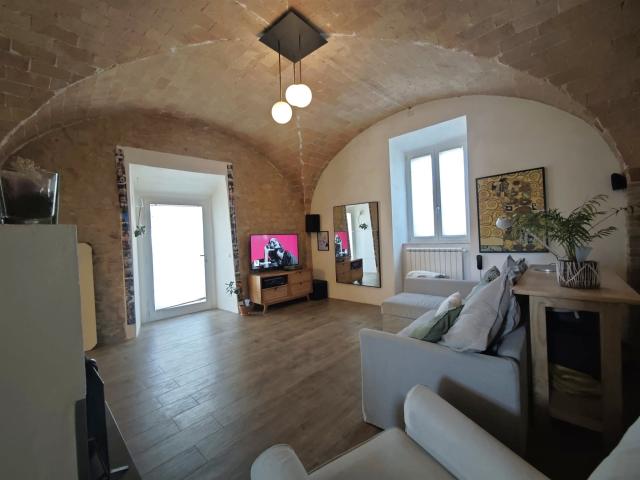 Appartamento in vendita a Volterra, Toscana