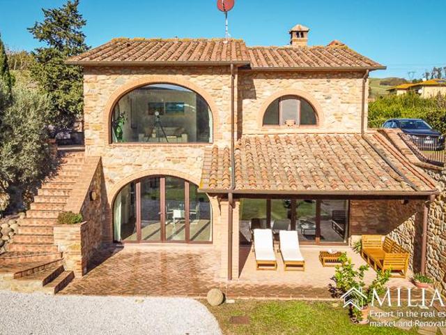 Casa in vendita a Volterra, Toscana