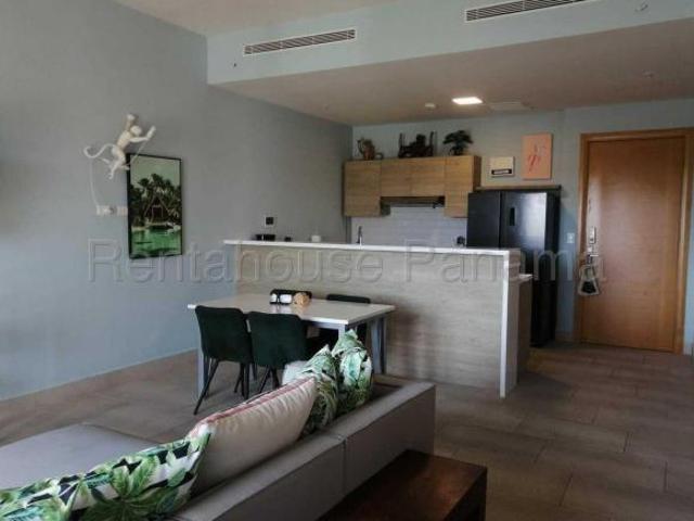 Bello apartamento en venta en Maria Chiquita