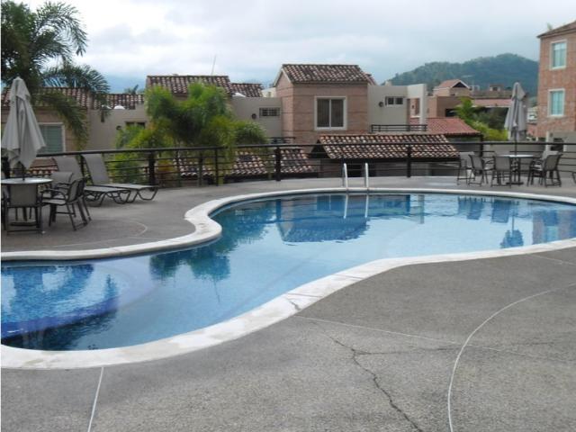 Casa en venta en Altos De Guataparo, Valencia