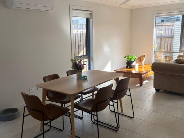 Room for rent in Kings Creek, Queensland