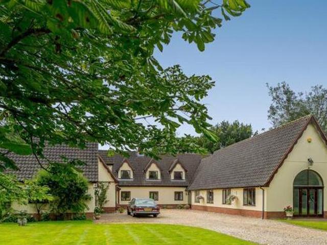 House for sale in Lyons, Greater London