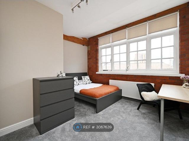 House for rent in Cathedral, Sheffield