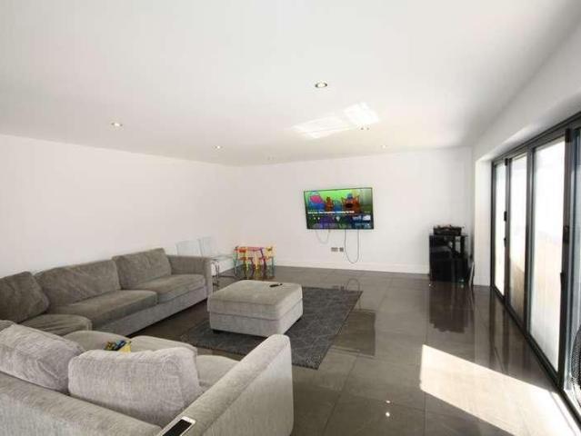 House for rent in Iver, Iver Heath