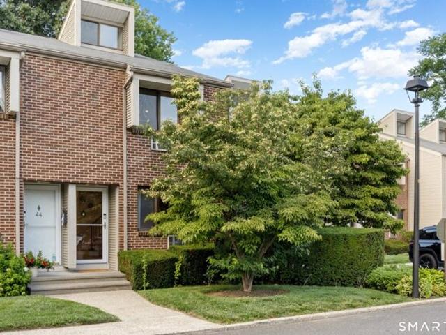 House for sale in Cos Cob, Connecticut