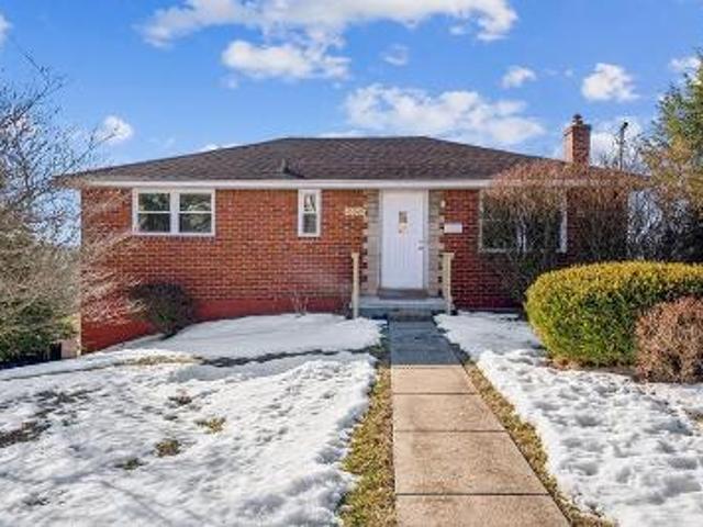 House for sale in Irwin
