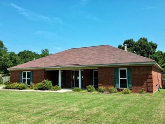 House for sale in Deatsville