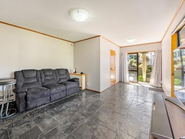 Apartment for rent in Days Bay, Wellington