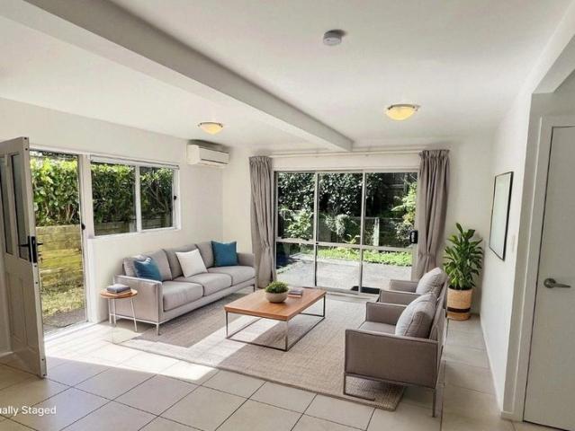 Apartment for rent in Belmont, Devonport-Takapuna