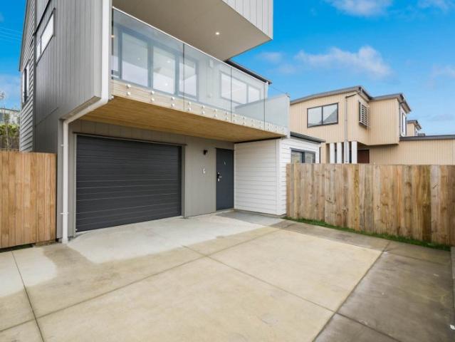 House for rent in Wairau Valley