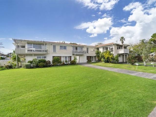 House for rent in Wairau Valley
