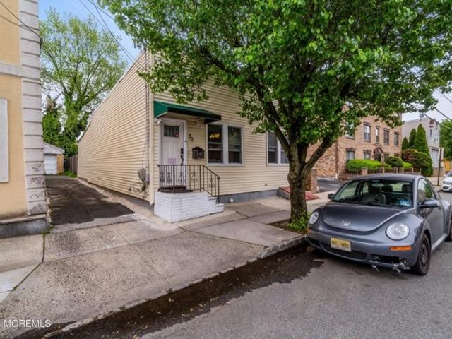 House for sale in Belleville, New Jersey